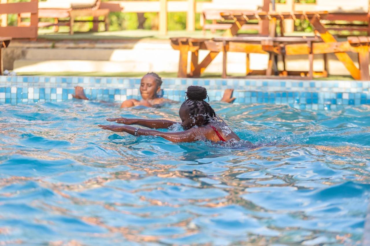 Prideinn Mara Camp & Cottages Talek エクステリア 写真